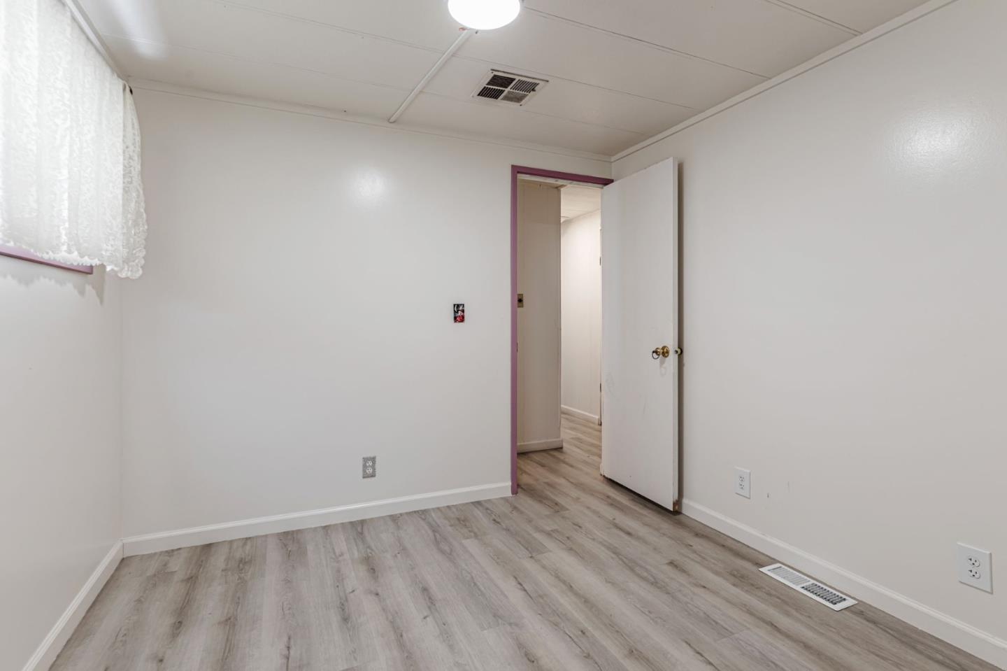 Detail Gallery Image 27 of 36 For 200 Burnett Ave #105,  Morgan Hill,  CA 95037 - 2 Beds | 1 Baths