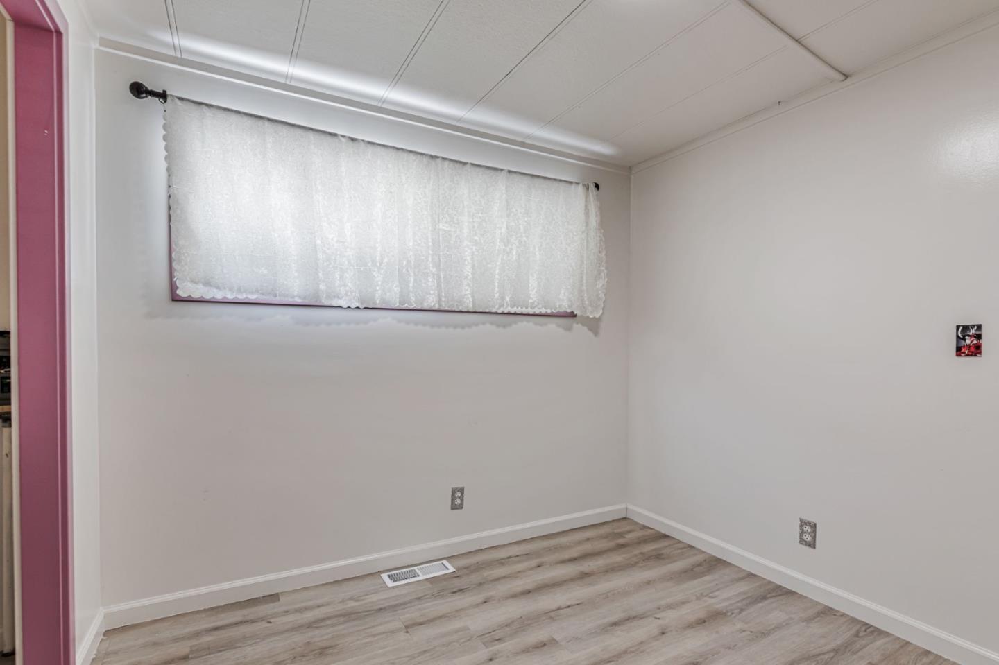 Detail Gallery Image 28 of 36 For 200 Burnett Ave #105,  Morgan Hill,  CA 95037 - 2 Beds | 1 Baths