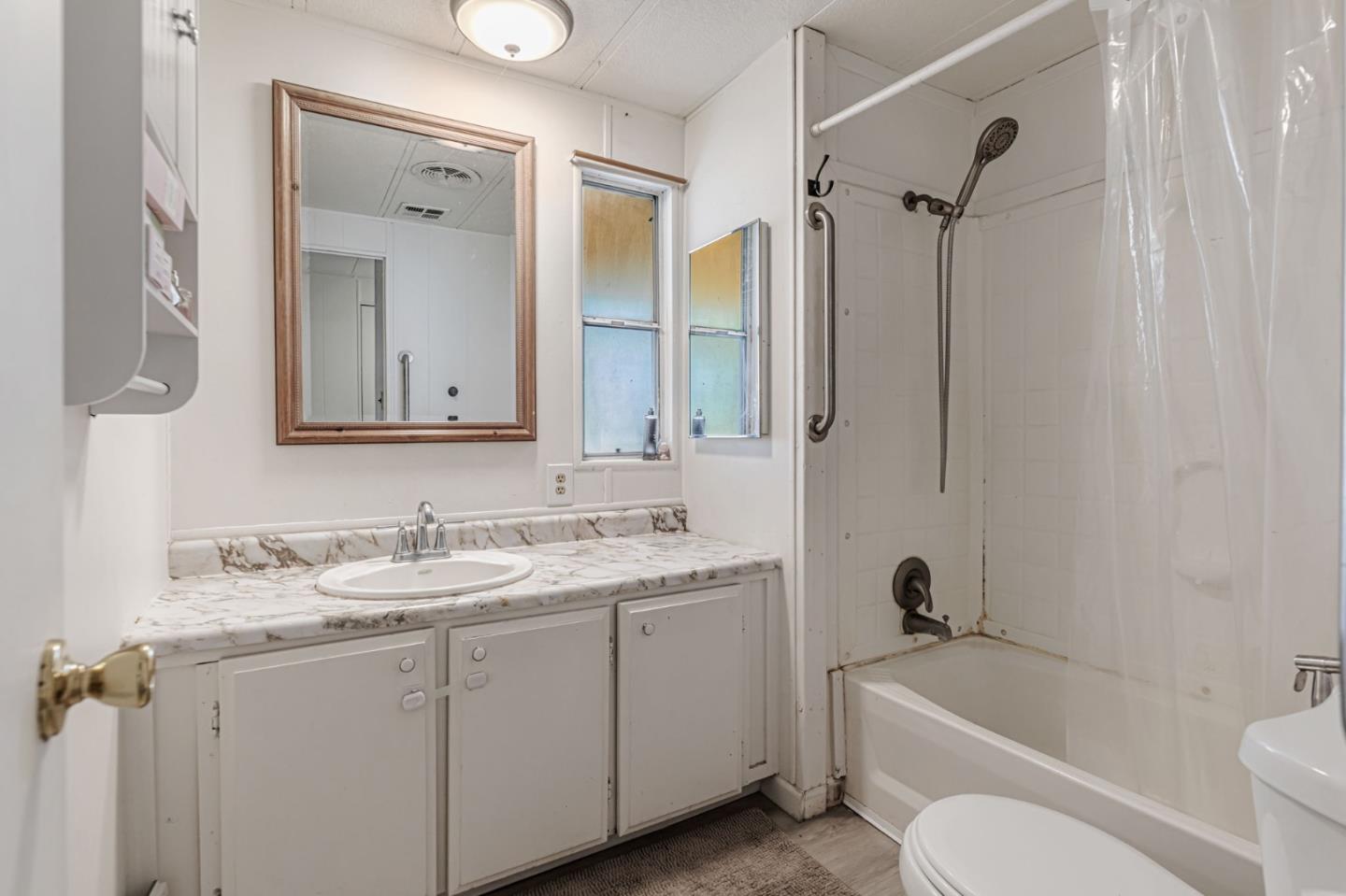 Detail Gallery Image 29 of 36 For 200 Burnett Ave #105,  Morgan Hill,  CA 95037 - 2 Beds | 1 Baths