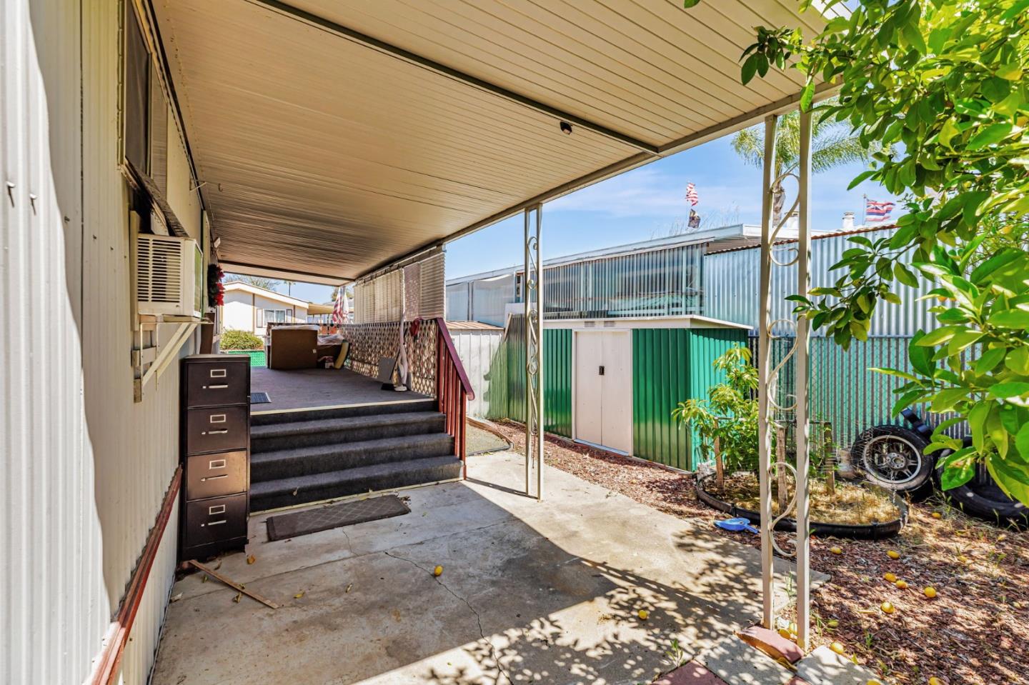 Detail Gallery Image 3 of 36 For 200 Burnett Ave #105,  Morgan Hill,  CA 95037 - 2 Beds | 1 Baths
