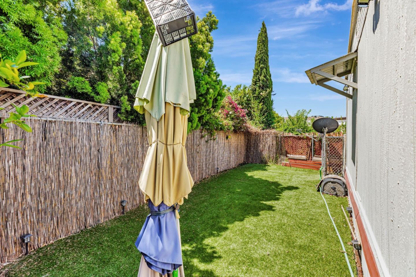 Detail Gallery Image 32 of 36 For 200 Burnett Ave #105,  Morgan Hill,  CA 95037 - 2 Beds | 1 Baths
