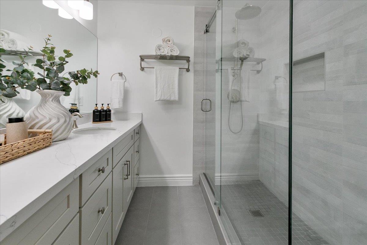 Detail Gallery Image 24 of 37 For 762 University Ave, Palo Alto,  CA 94301 - 2 Beds | 2 Baths