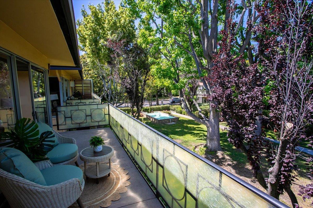 Detail Gallery Image 27 of 37 For 762 University Ave, Palo Alto,  CA 94301 - 2 Beds | 2 Baths