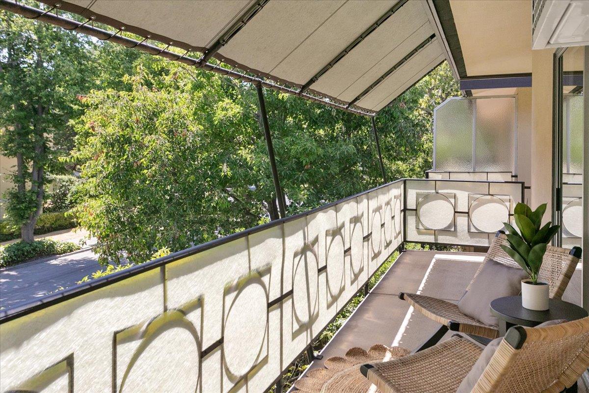 Detail Gallery Image 28 of 37 For 762 University Ave, Palo Alto,  CA 94301 - 2 Beds | 2 Baths