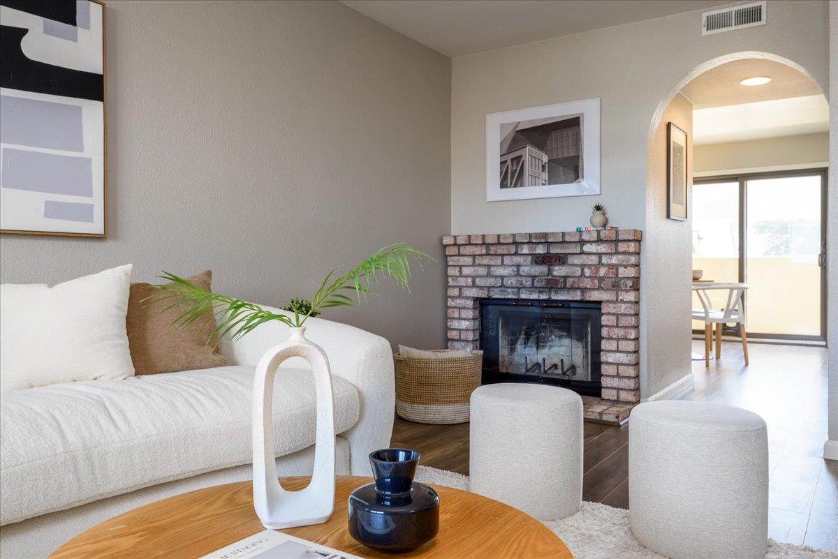 Detail Gallery Image 4 of 16 For 2355 Beach Blvd #303,  Pacifica,  CA 94044 - 2 Beds | 2 Baths
