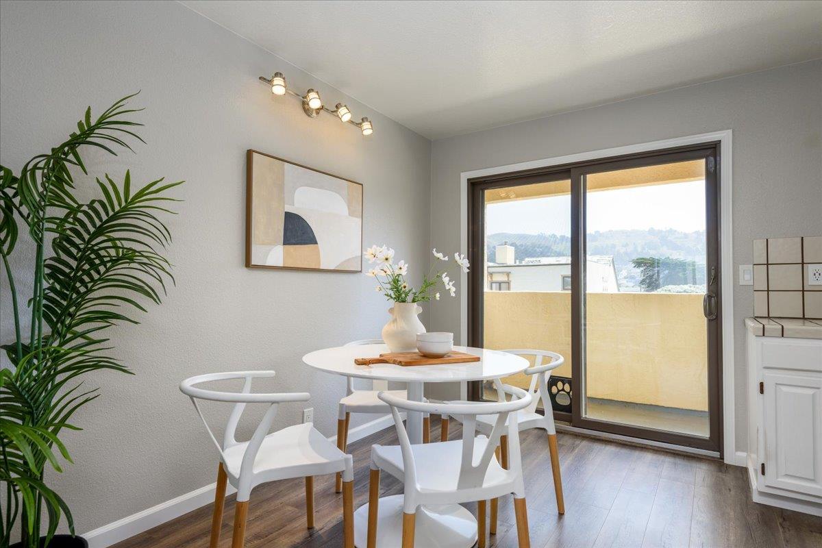Detail Gallery Image 9 of 16 For 2355 Beach Blvd #303,  Pacifica,  CA 94044 - 2 Beds | 2 Baths