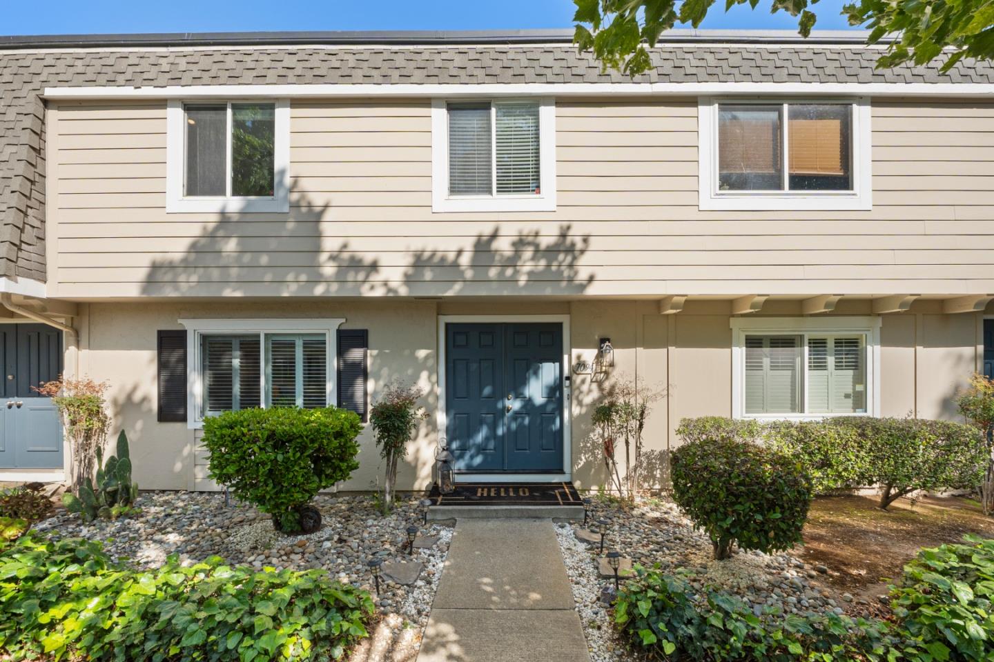 Detail Gallery Image 2 of 30 For 7094 Coral Gables Cir, San Jose,  CA 95139 - 3 Beds | 2/1 Baths