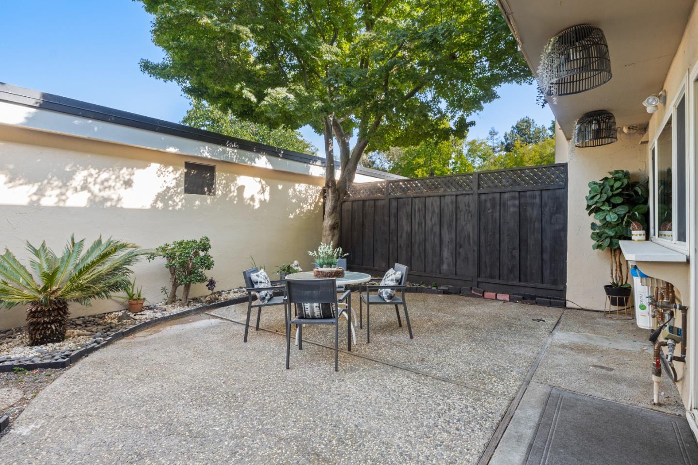 Detail Gallery Image 26 of 30 For 7094 Coral Gables Cir, San Jose,  CA 95139 - 3 Beds | 2/1 Baths