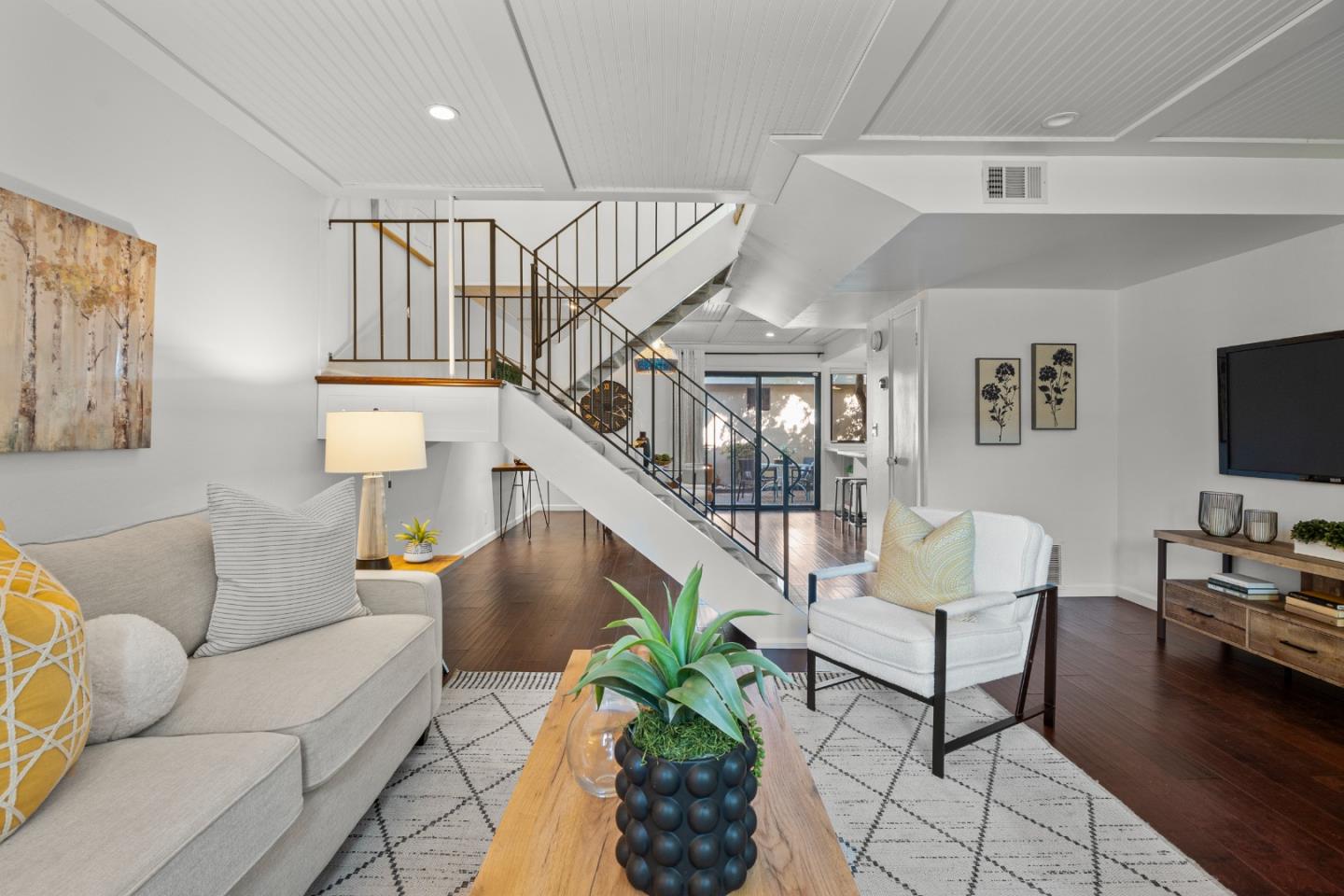 Detail Gallery Image 8 of 30 For 7094 Coral Gables Cir, San Jose,  CA 95139 - 3 Beds | 2/1 Baths