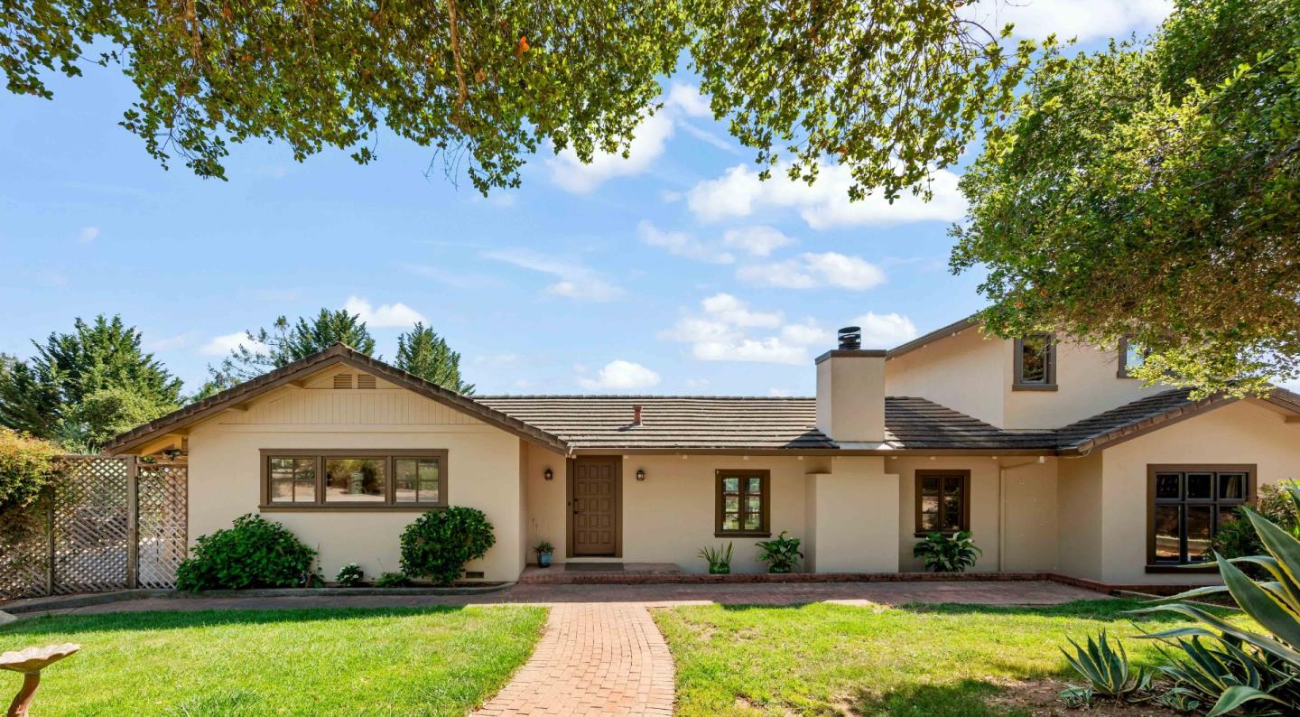 Detail Gallery Image 10 of 52 For 141 Corona Ct, Watsonville,  CA 95076 - 4 Beds | 4 Baths