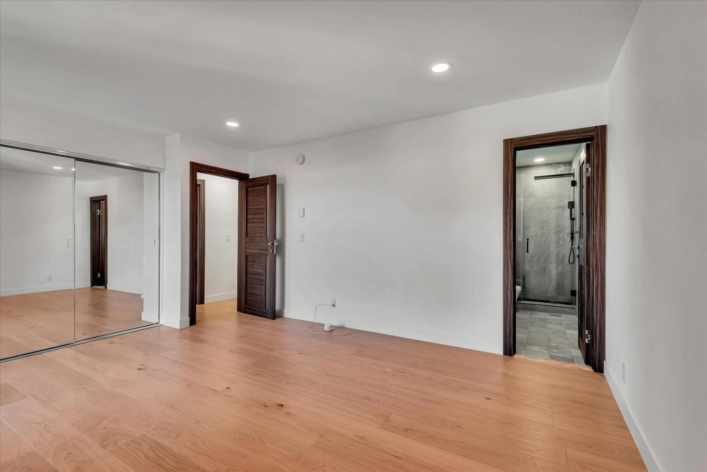 Detail Gallery Image 12 of 23 For 8650 Gulana Ave #C3053,  Playa Del Rey,  CA 90293 - 3 Beds | 2 Baths