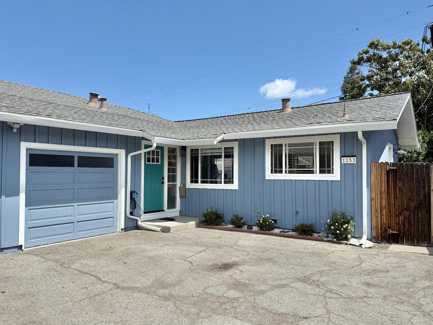 Detail Gallery Image 6 of 13 For 1151-1153 Sanchez Way, Redwood City,  CA 94061 - – Beds | – Baths