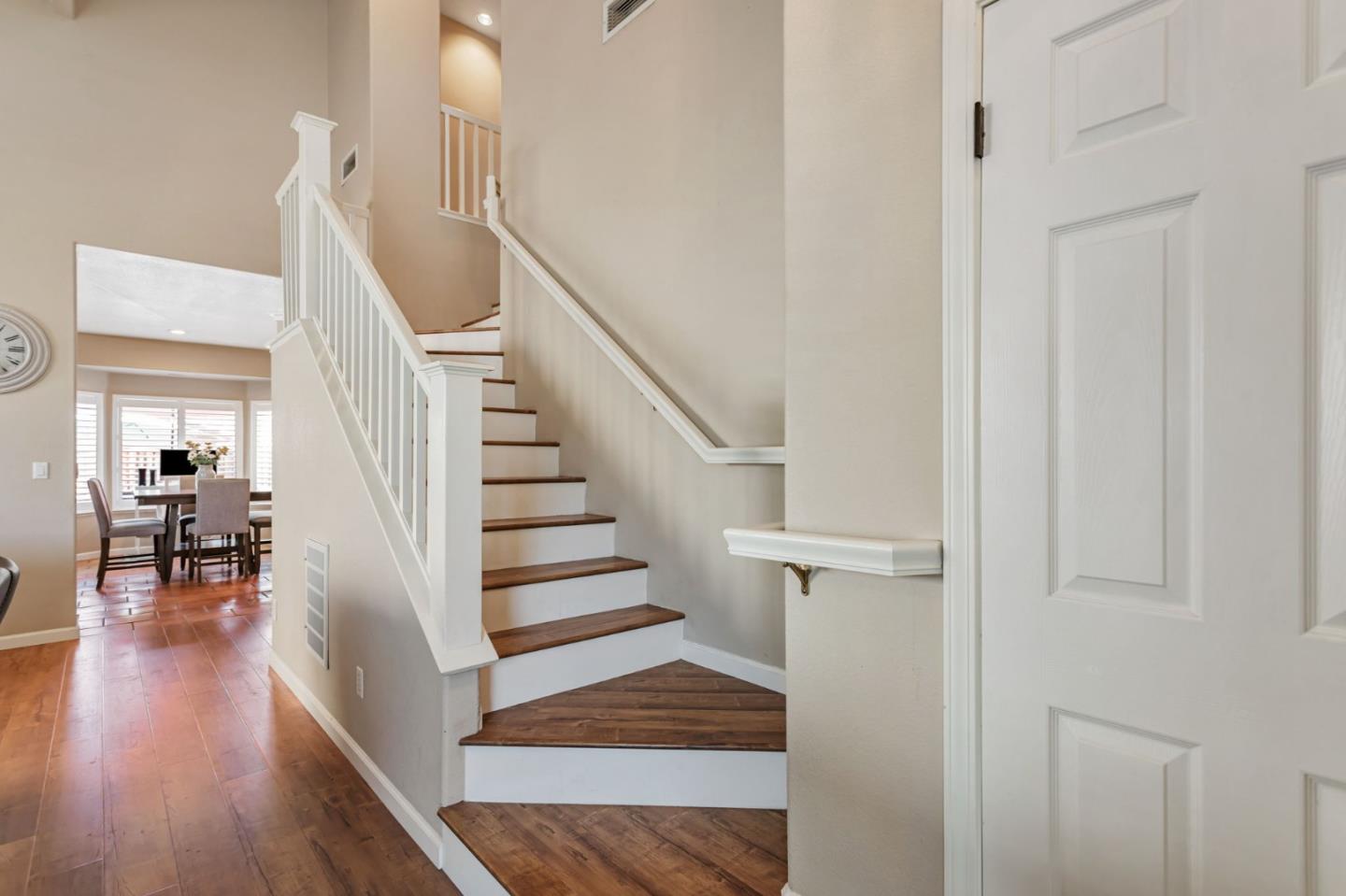 Detail Gallery Image 27 of 63 For 2711 Valley View Rd, Hollister,  CA 95023 - 4 Beds | 3 Baths