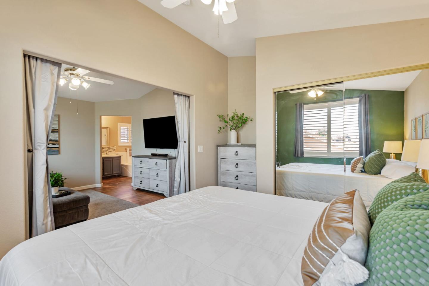 Detail Gallery Image 34 of 63 For 2711 Valley View Rd, Hollister,  CA 95023 - 4 Beds | 3 Baths