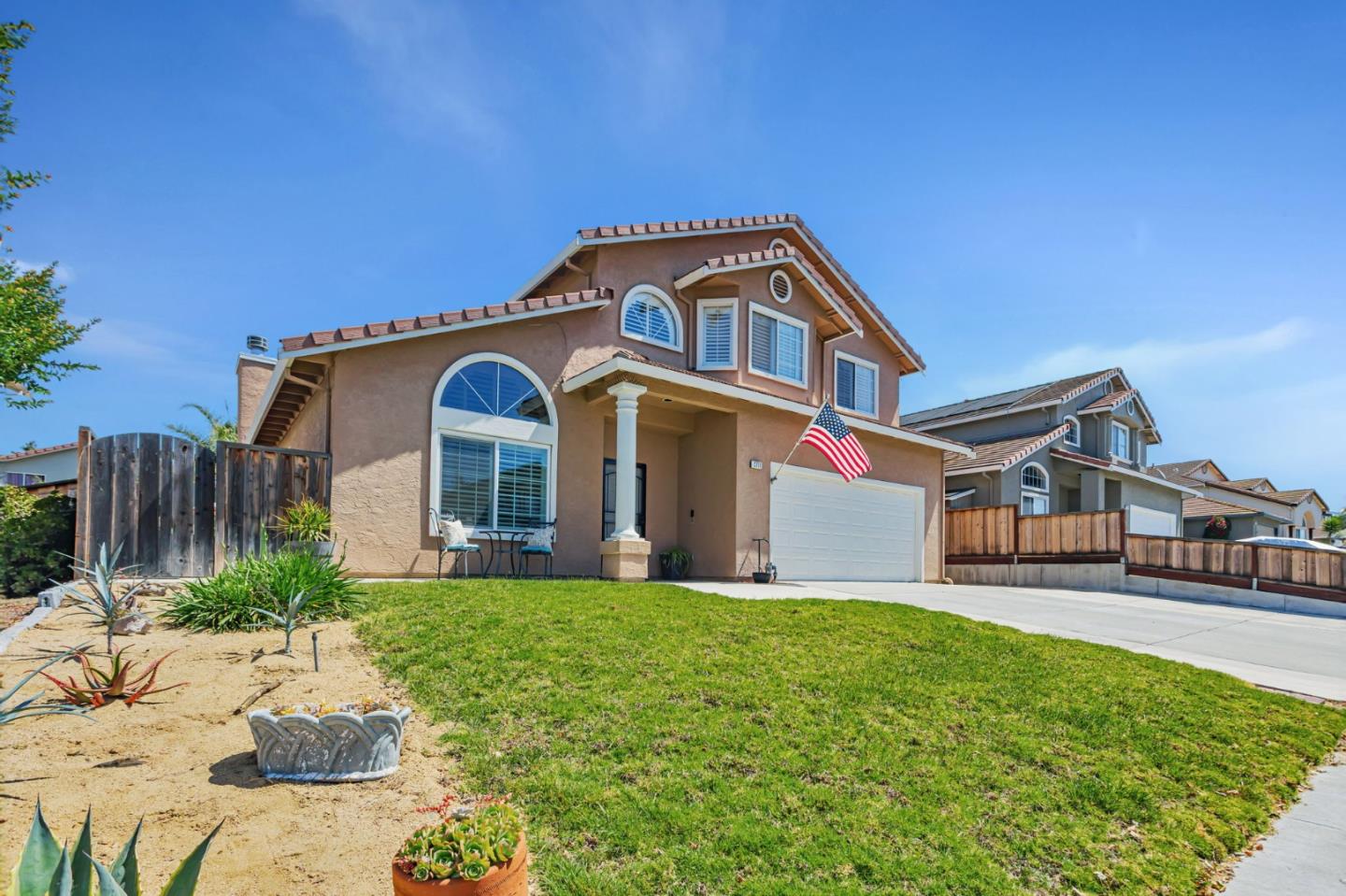 Detail Gallery Image 4 of 63 For 2711 Valley View Rd, Hollister,  CA 95023 - 4 Beds | 3 Baths