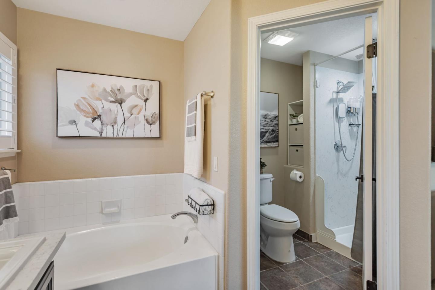 Detail Gallery Image 48 of 63 For 2711 Valley View Rd, Hollister,  CA 95023 - 4 Beds | 3 Baths