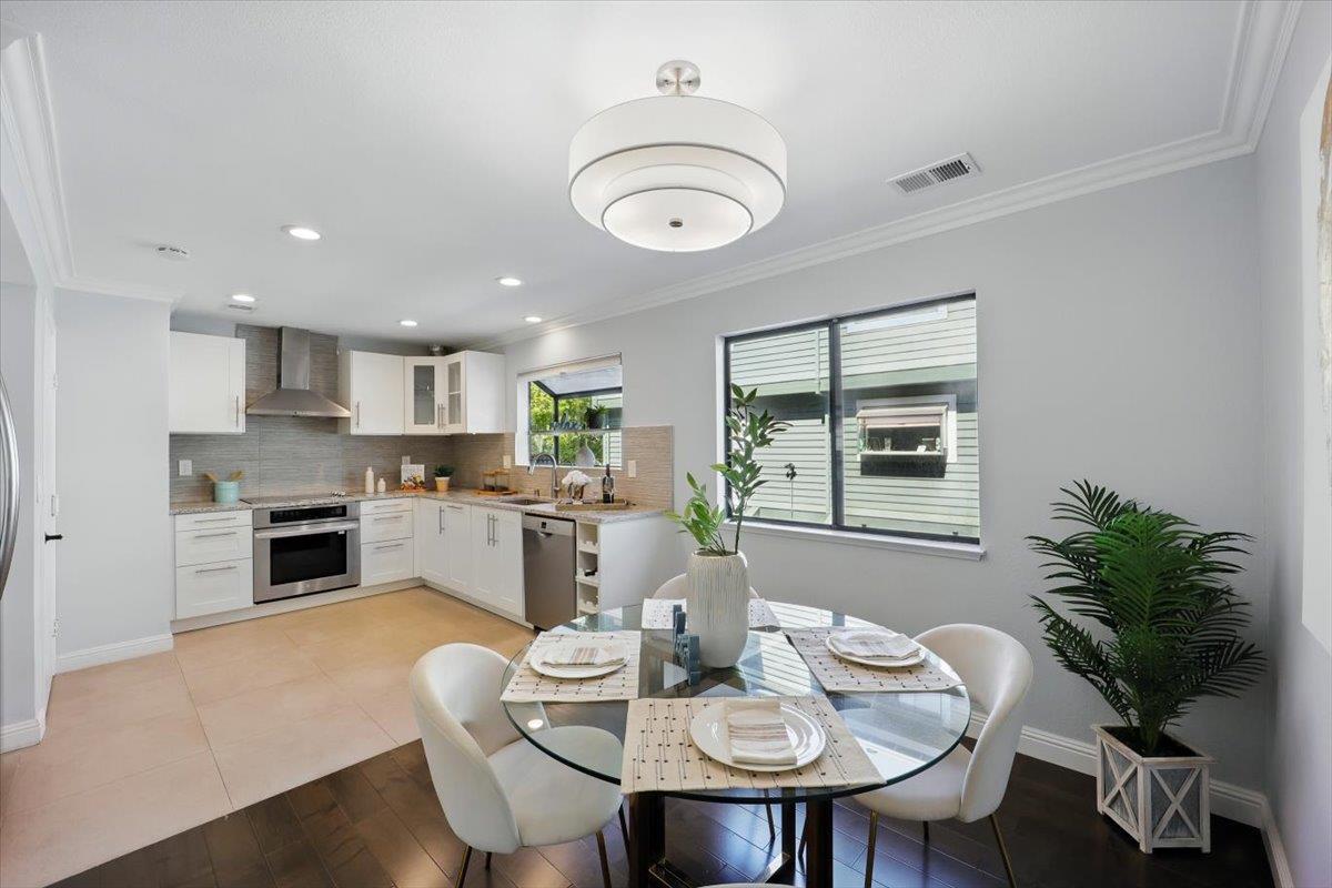 Detail Gallery Image 13 of 43 For 2216 Fazeli Ct, Campbell,  CA 95008 - 3 Beds | 2/1 Baths
