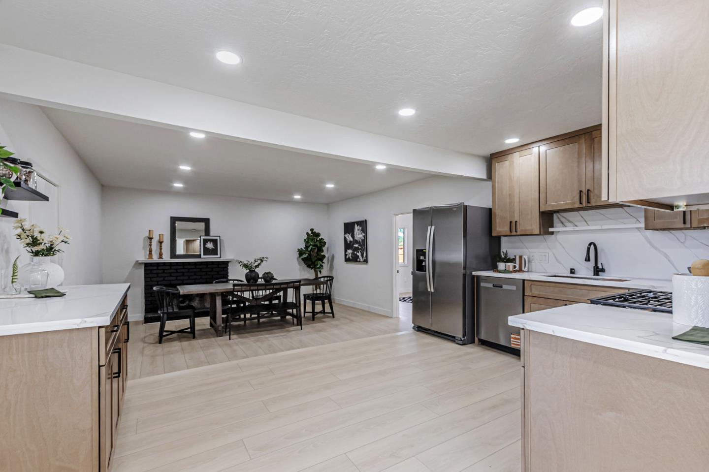 Detail Gallery Image 10 of 38 For 1615 Dennis Ave, Milpitas,  CA 95035 - 3 Beds | 2 Baths