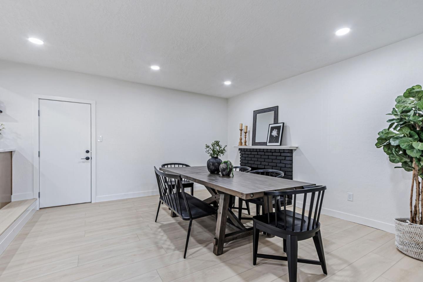 Detail Gallery Image 17 of 38 For 1615 Dennis Ave, Milpitas,  CA 95035 - 3 Beds | 2 Baths