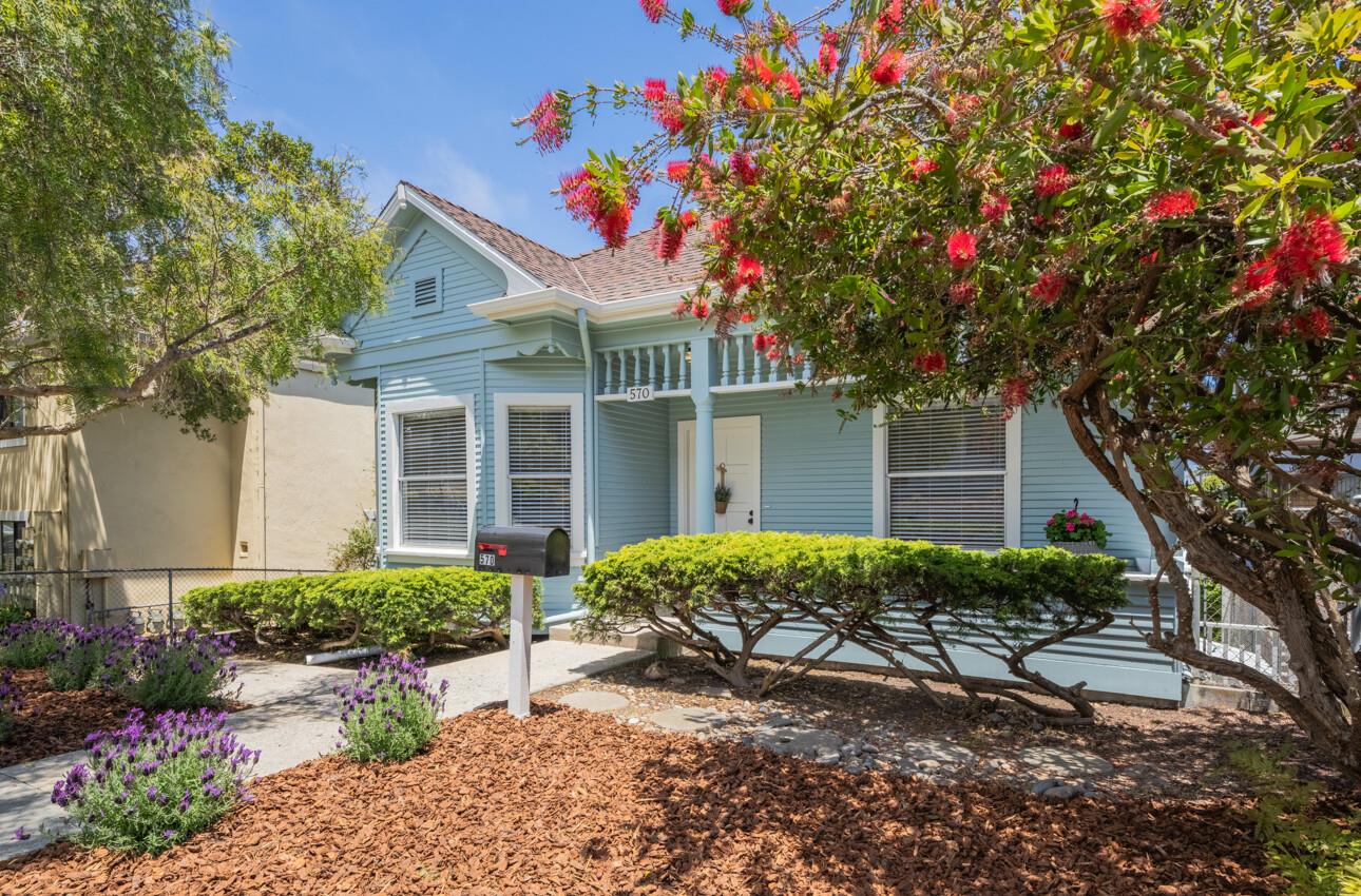 Detail Gallery Image 3 of 61 For 570-572 Belden St, Monterey,  CA 93940 - – Beds | – Baths