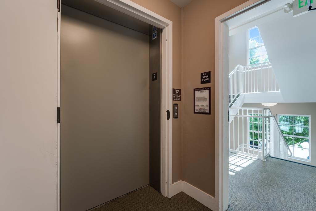 Detail Gallery Image 21 of 29 For 708 Frederick St #204,  Santa Cruz,  CA 95062 - 2 Beds | 1 Baths