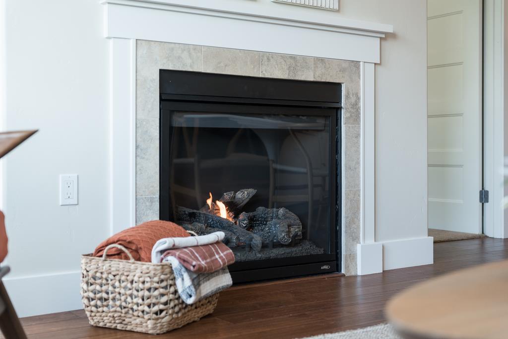 Detail Gallery Image 7 of 29 For 708 Frederick St #204,  Santa Cruz,  CA 95062 - 2 Beds | 1 Baths