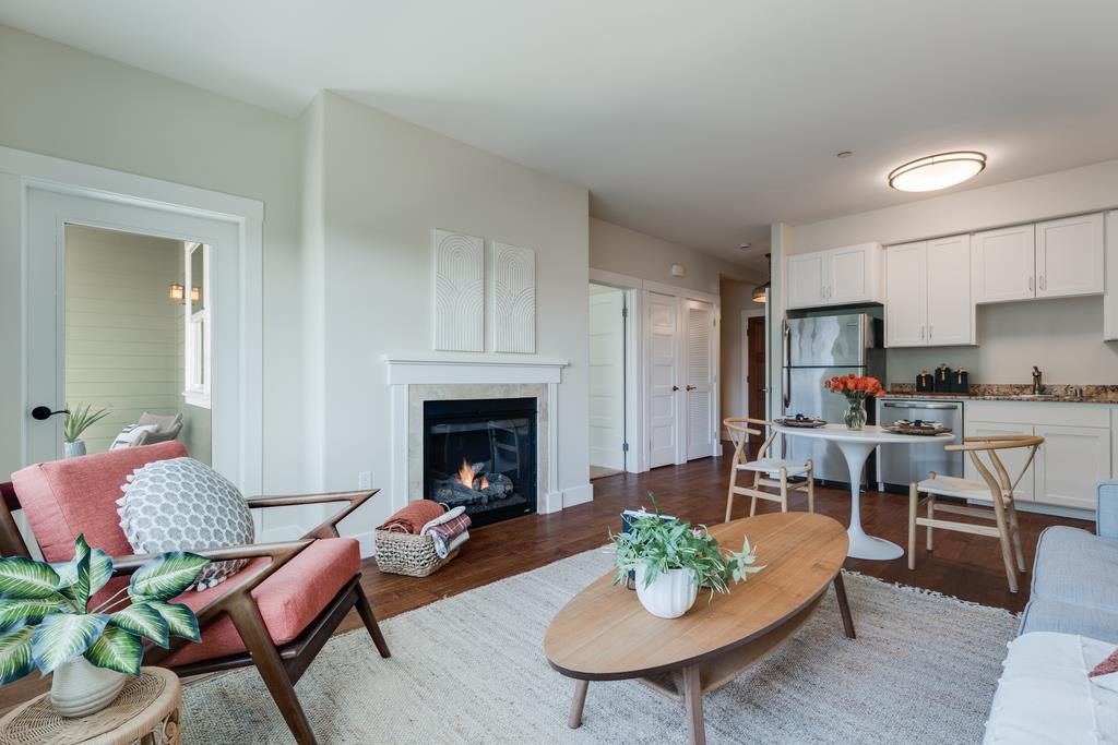 Detail Gallery Image 8 of 29 For 708 Frederick St #204,  Santa Cruz,  CA 95062 - 2 Beds | 1 Baths