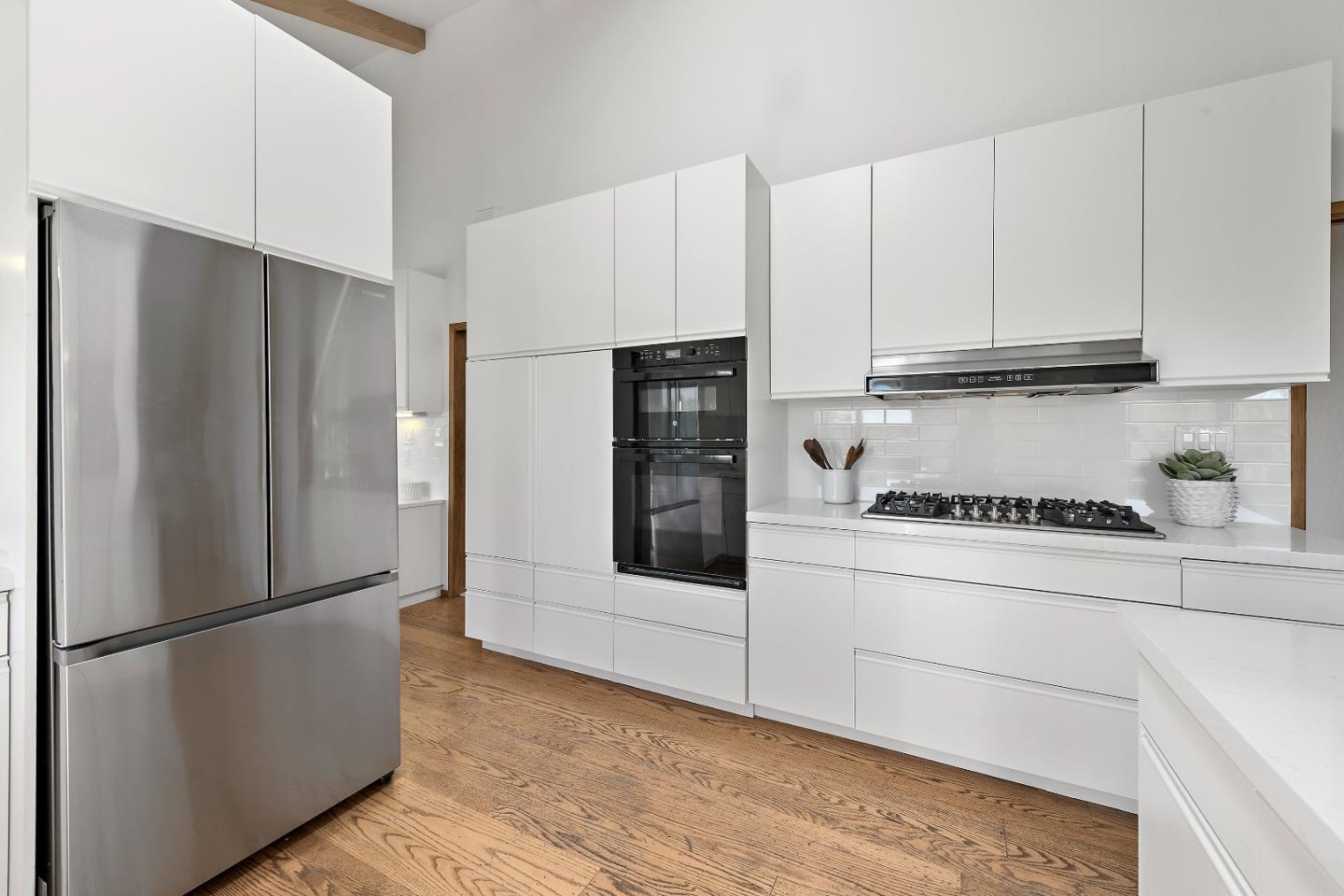 Detail Gallery Image 16 of 40 For 14449 Liddicoat Cir, Los Altos Hills,  CA 94022 - 3 Beds | 2 Baths