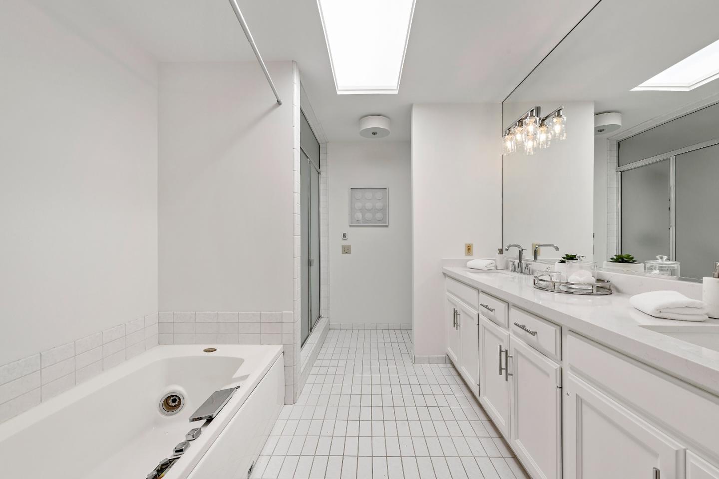 Detail Gallery Image 30 of 40 For 14449 Liddicoat Cir, Los Altos Hills,  CA 94022 - 3 Beds | 2 Baths