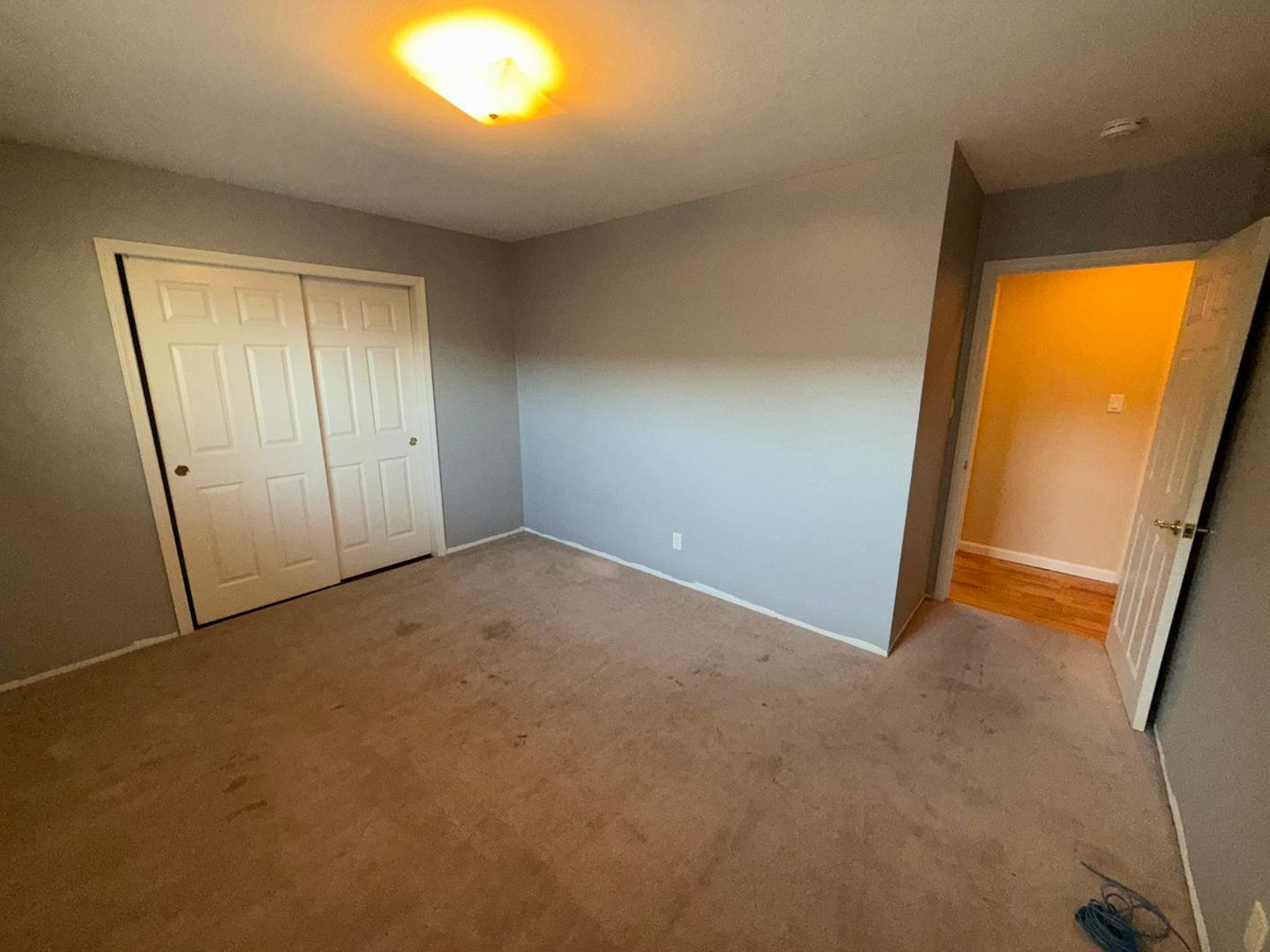 Detail Gallery Image 10 of 21 For 913 Camden Way, Salinas,  CA 93901 - 3 Beds | 2 Baths