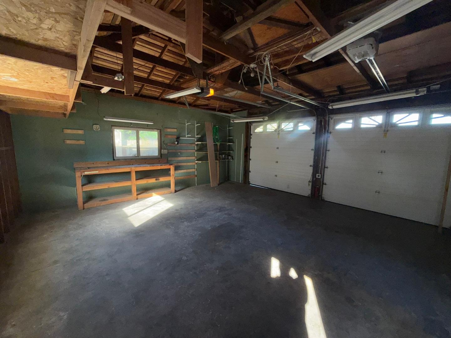 Detail Gallery Image 14 of 21 For 913 Camden Way, Salinas,  CA 93901 - 3 Beds | 2 Baths