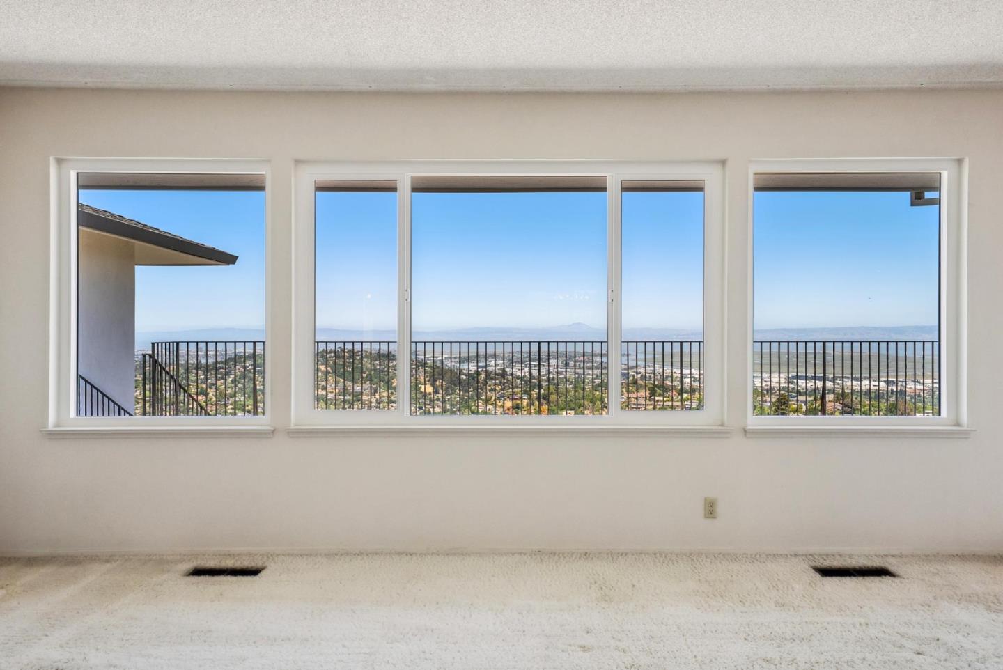 Detail Gallery Image 8 of 63 For 3324 Melendy Dr, San Carlos,  CA 94070 - 3 Beds | 2/2 Baths