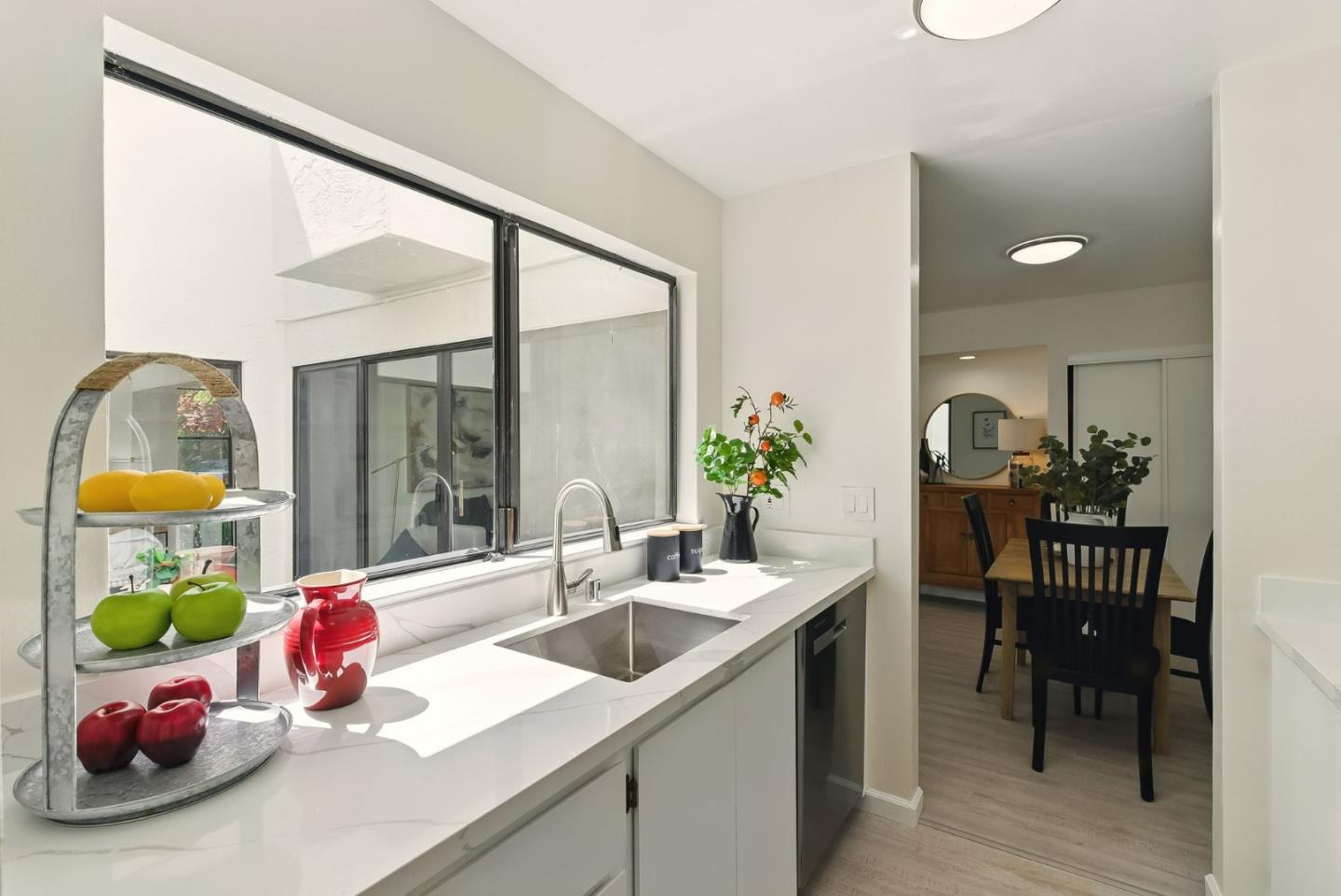 Detail Gallery Image 10 of 38 For 1919 Alameda De Las Pulgas #126,  San Mateo,  CA 94403 - 1 Beds | 1 Baths