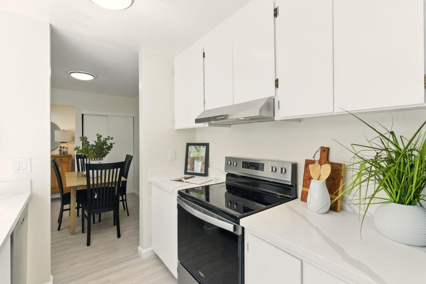 Detail Gallery Image 11 of 38 For 1919 Alameda De Las Pulgas #126,  San Mateo,  CA 94403 - 1 Beds | 1 Baths
