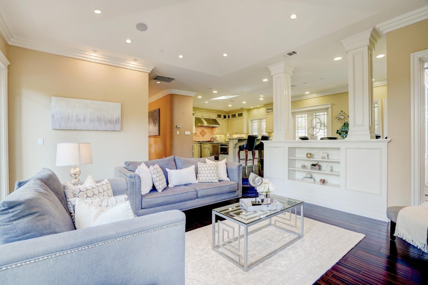 Detail Gallery Image 20 of 49 For 780 S El Monte Ave, Los Altos,  CA 94022 - 5 Beds | 4/2 Baths
