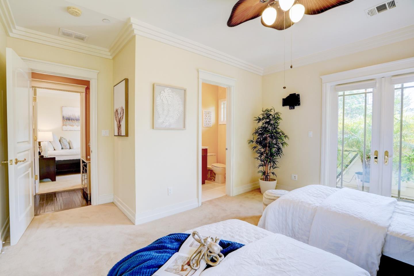 Detail Gallery Image 34 of 49 For 780 S El Monte Ave, Los Altos,  CA 94022 - 5 Beds | 4/2 Baths