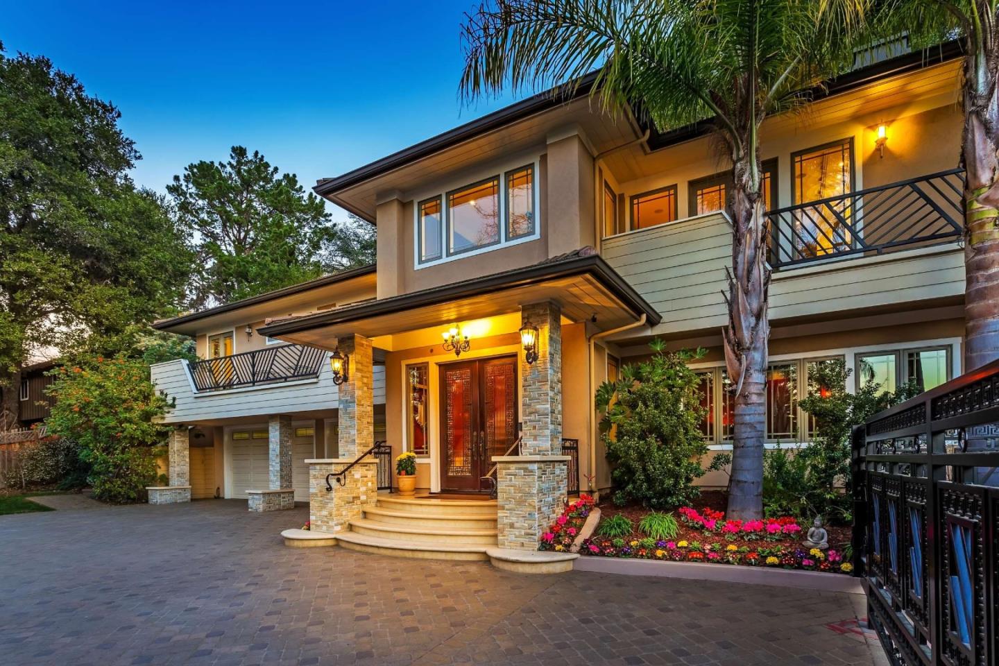 Detail Gallery Image 4 of 49 For 780 S El Monte Ave, Los Altos,  CA 94022 - 5 Beds | 4/2 Baths
