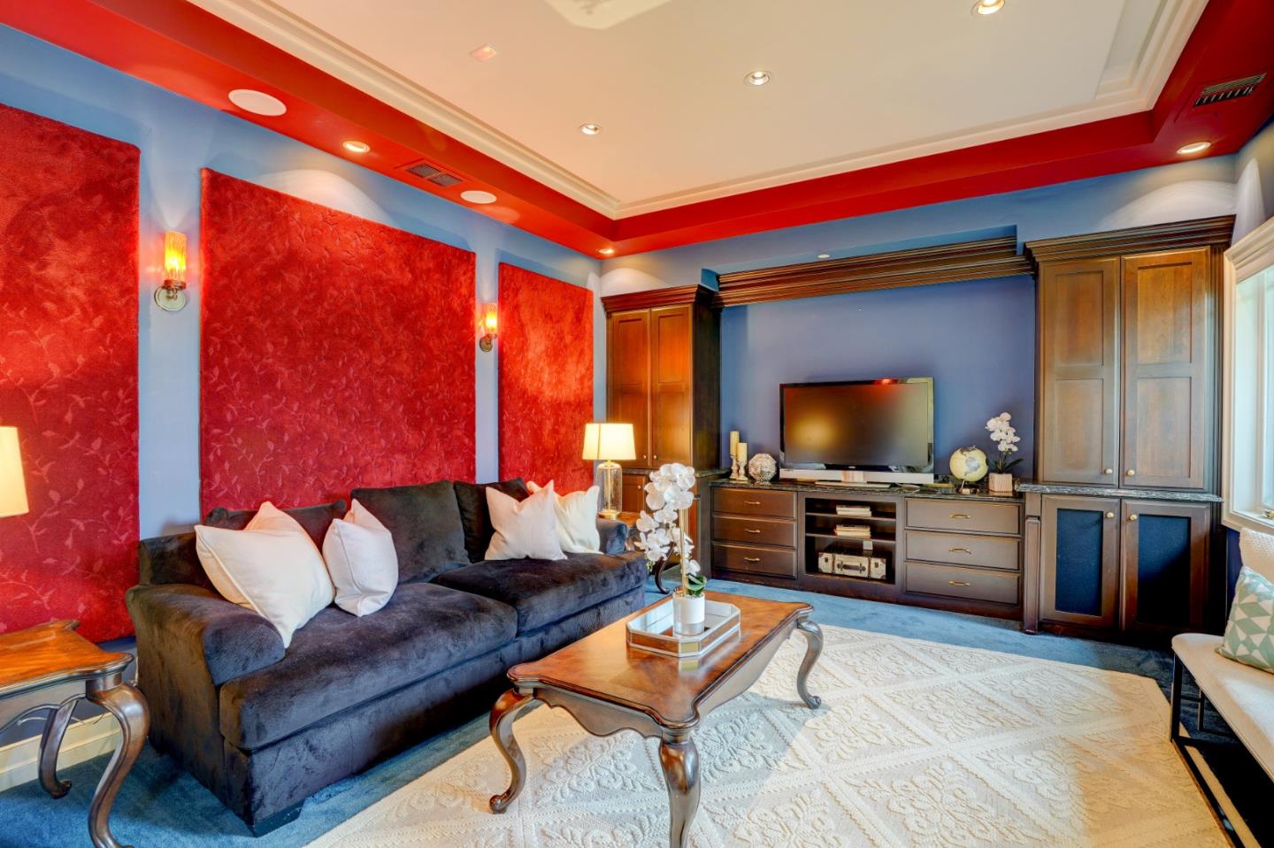 Detail Gallery Image 40 of 49 For 780 S El Monte Ave, Los Altos,  CA 94022 - 5 Beds | 4/2 Baths