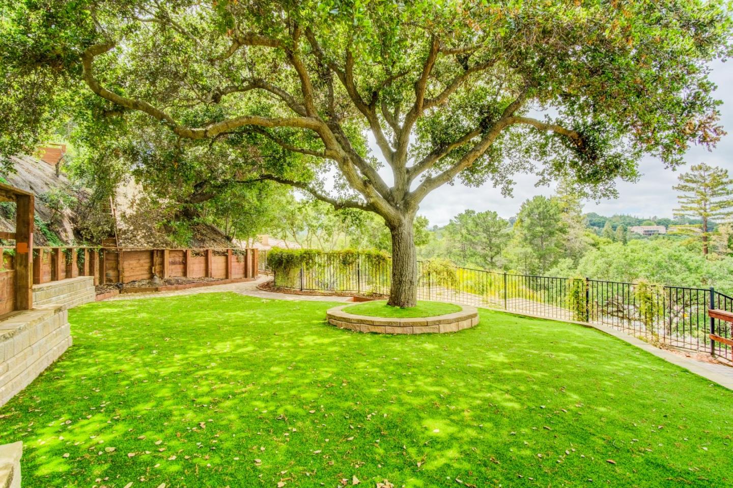 Detail Gallery Image 47 of 49 For 780 S El Monte Ave, Los Altos,  CA 94022 - 5 Beds | 4/2 Baths