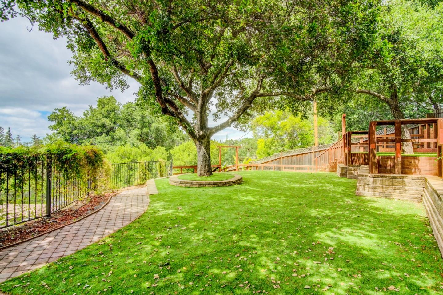 Detail Gallery Image 49 of 49 For 780 S El Monte Ave, Los Altos,  CA 94022 - 5 Beds | 4/2 Baths