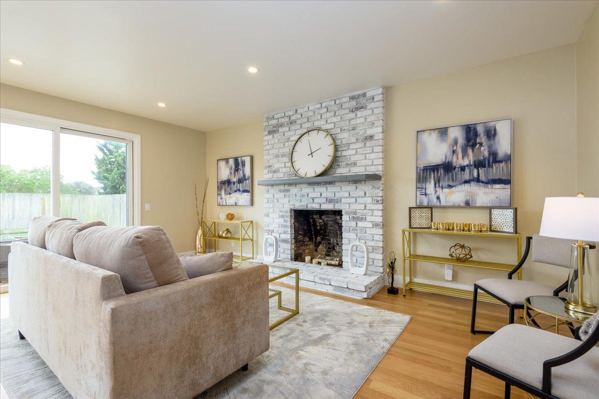 Detail Gallery Image 12 of 39 For 407 Beach Ave, Half Moon Bay,  CA 94019 - 4 Beds | 2 Baths