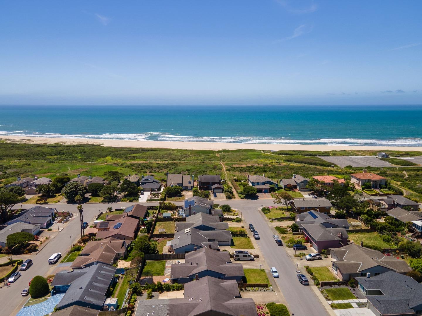 Detail Gallery Image 39 of 39 For 407 Beach Ave, Half Moon Bay,  CA 94019 - 4 Beds | 2 Baths