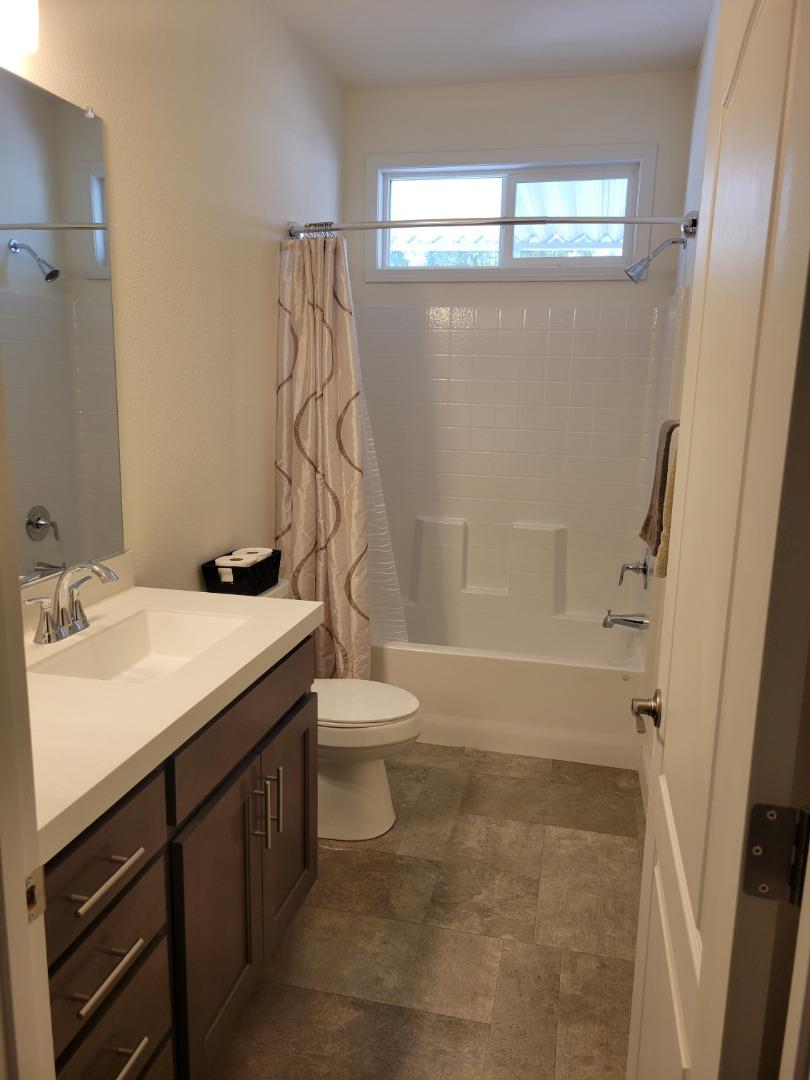 Detail Gallery Image 9 of 16 For 195 Blossom Hill Rd #215,  San Jose,  CA 95123 - 3 Beds | 2 Baths