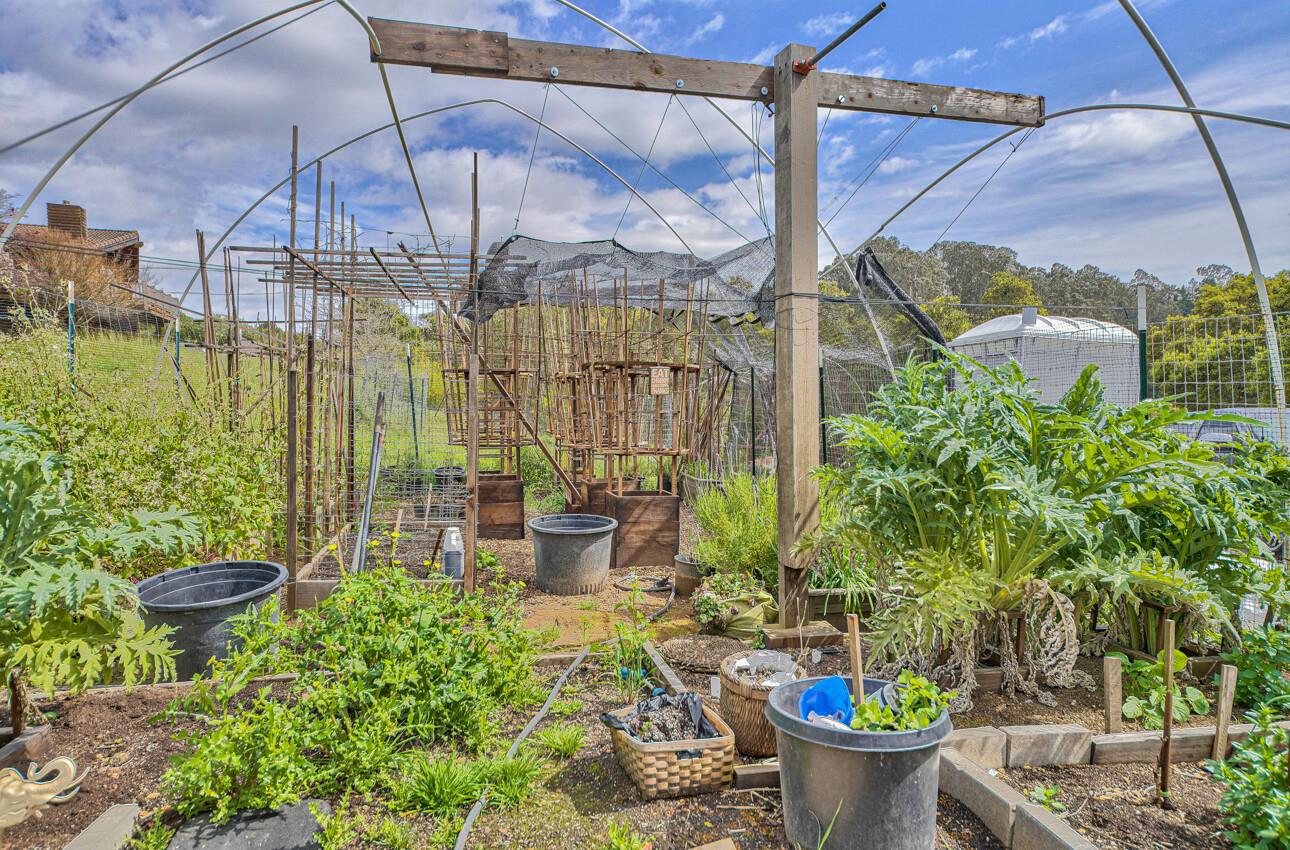 Detail Gallery Image 14 of 21 For 420 Yellowbrick Rd, Watsonville,  CA 95076 - – Beds | – Baths