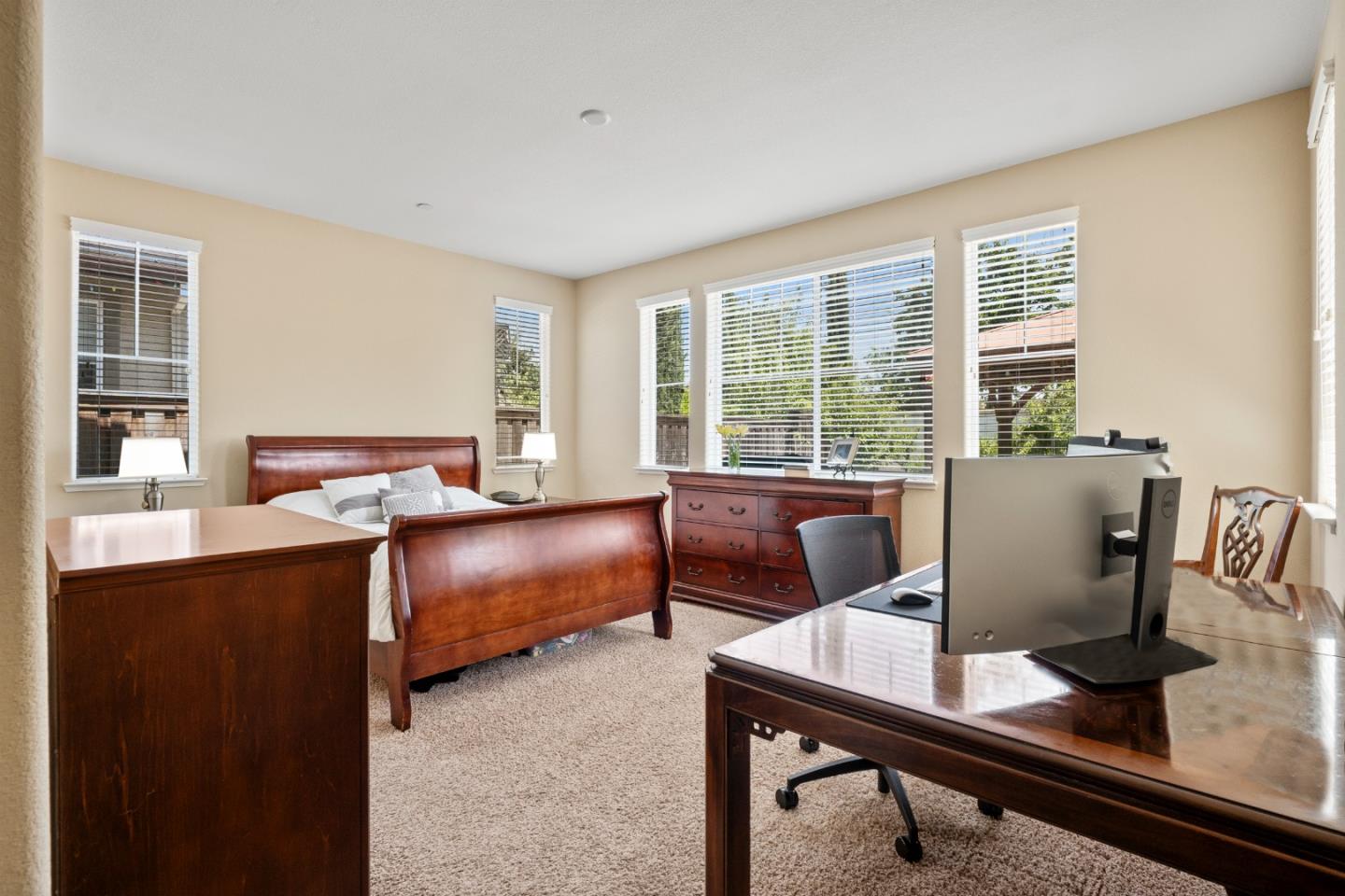 Detail Gallery Image 17 of 44 For 1141 Navigator Dr, Lathrop,  CA 95330 - 3 Beds | 3 Baths