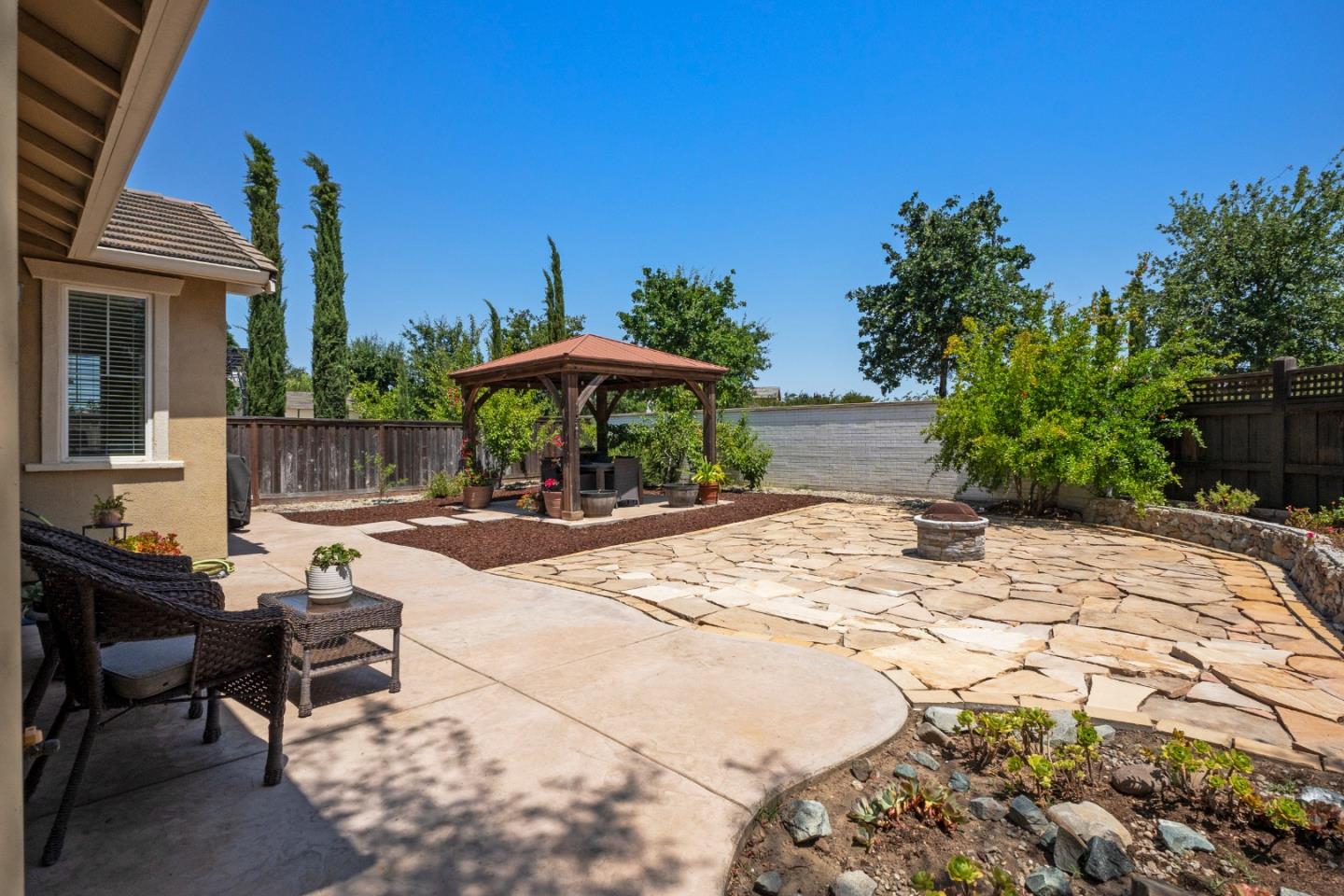 Detail Gallery Image 28 of 44 For 1141 Navigator Dr, Lathrop,  CA 95330 - 3 Beds | 3 Baths