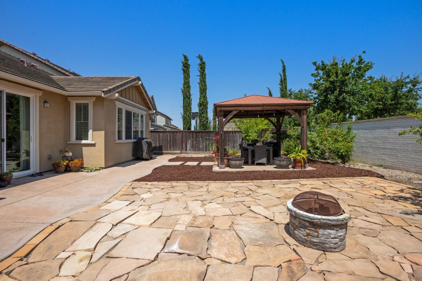Detail Gallery Image 29 of 44 For 1141 Navigator Dr, Lathrop,  CA 95330 - 3 Beds | 3 Baths