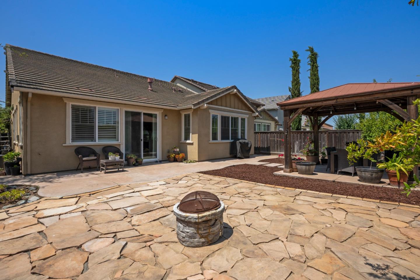 Detail Gallery Image 32 of 44 For 1141 Navigator Dr, Lathrop,  CA 95330 - 3 Beds | 3 Baths