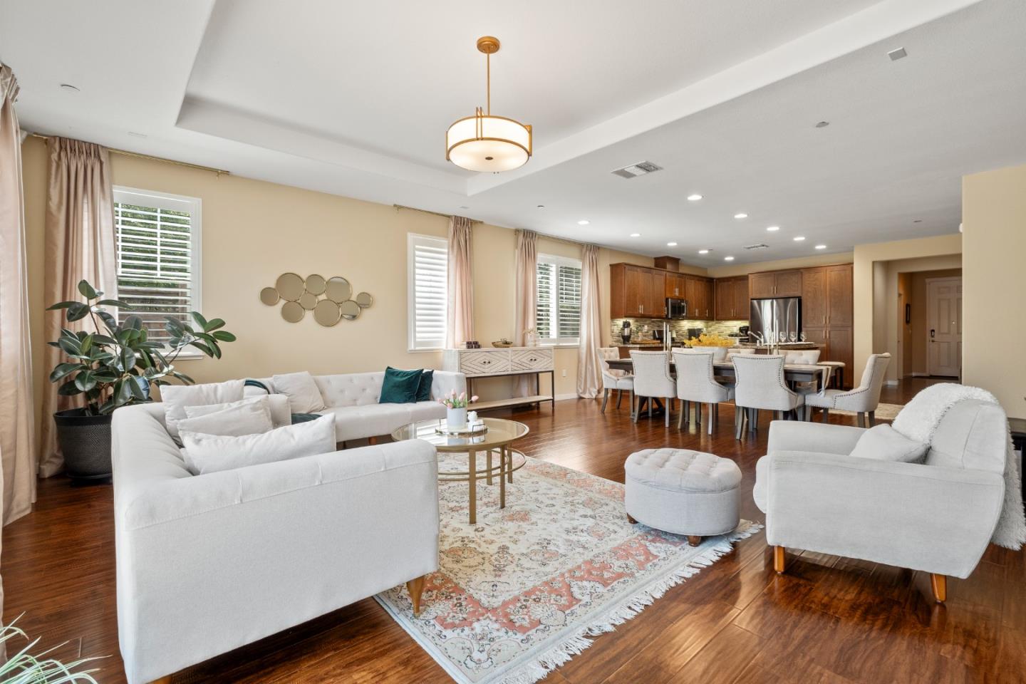 Detail Gallery Image 8 of 44 For 1141 Navigator Dr, Lathrop,  CA 95330 - 3 Beds | 3 Baths