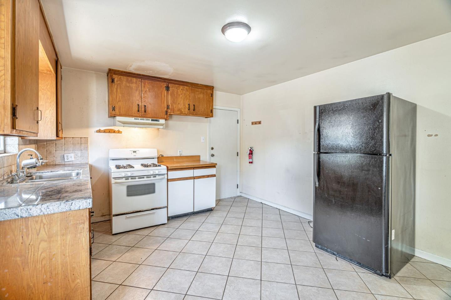Detail Gallery Image 9 of 30 For 854 N 16th St, San Jose,  CA 95112 - 2 Beds | 1 Baths